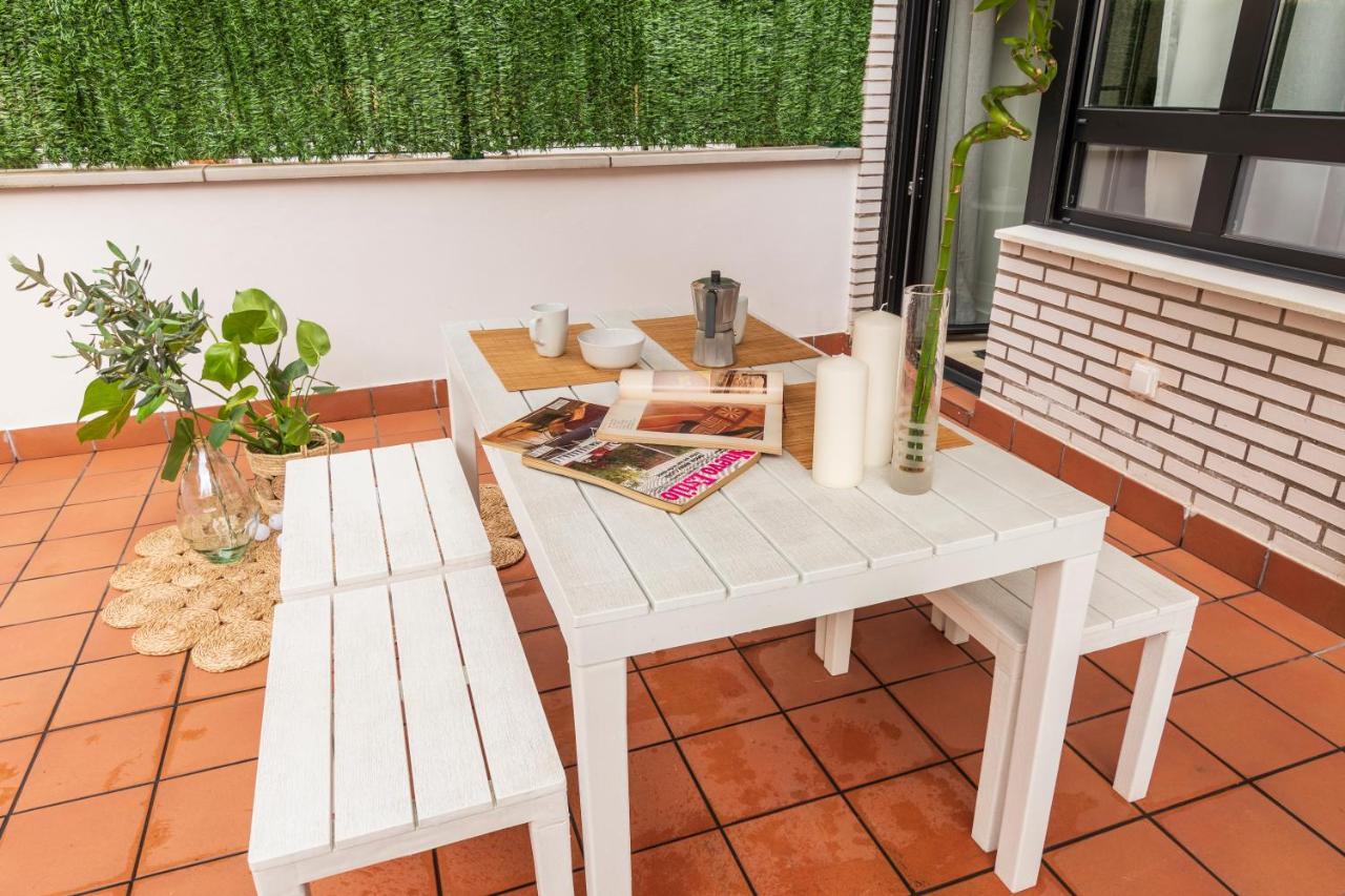 Apartamento a estrenar en ubicación inmejorable , con terraza y parking incluido Oviedo Exterior foto