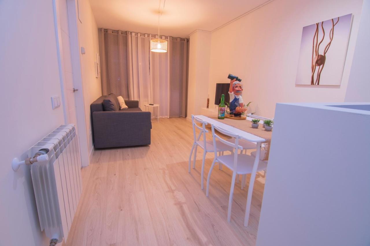Apartamento a estrenar en ubicación inmejorable , con terraza y parking incluido Oviedo Exterior foto