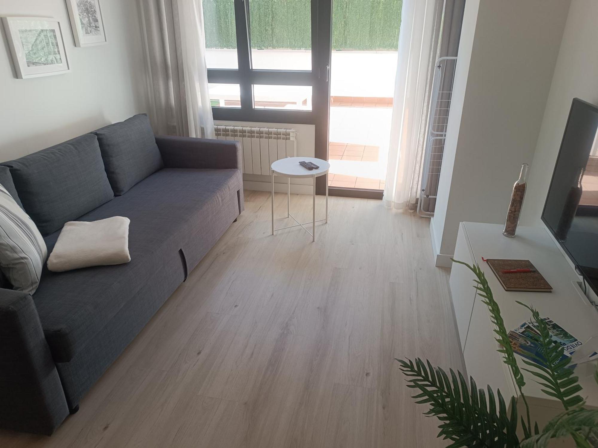 Apartamento a estrenar en ubicación inmejorable , con terraza y parking incluido Oviedo Exterior foto